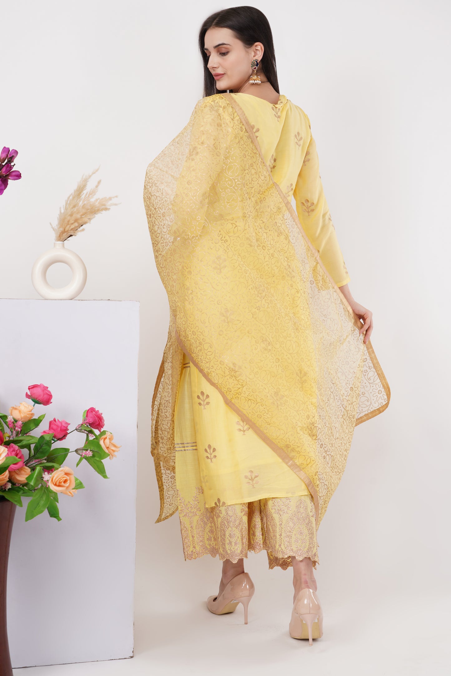 Yellow Leaf Motif Kurta Set