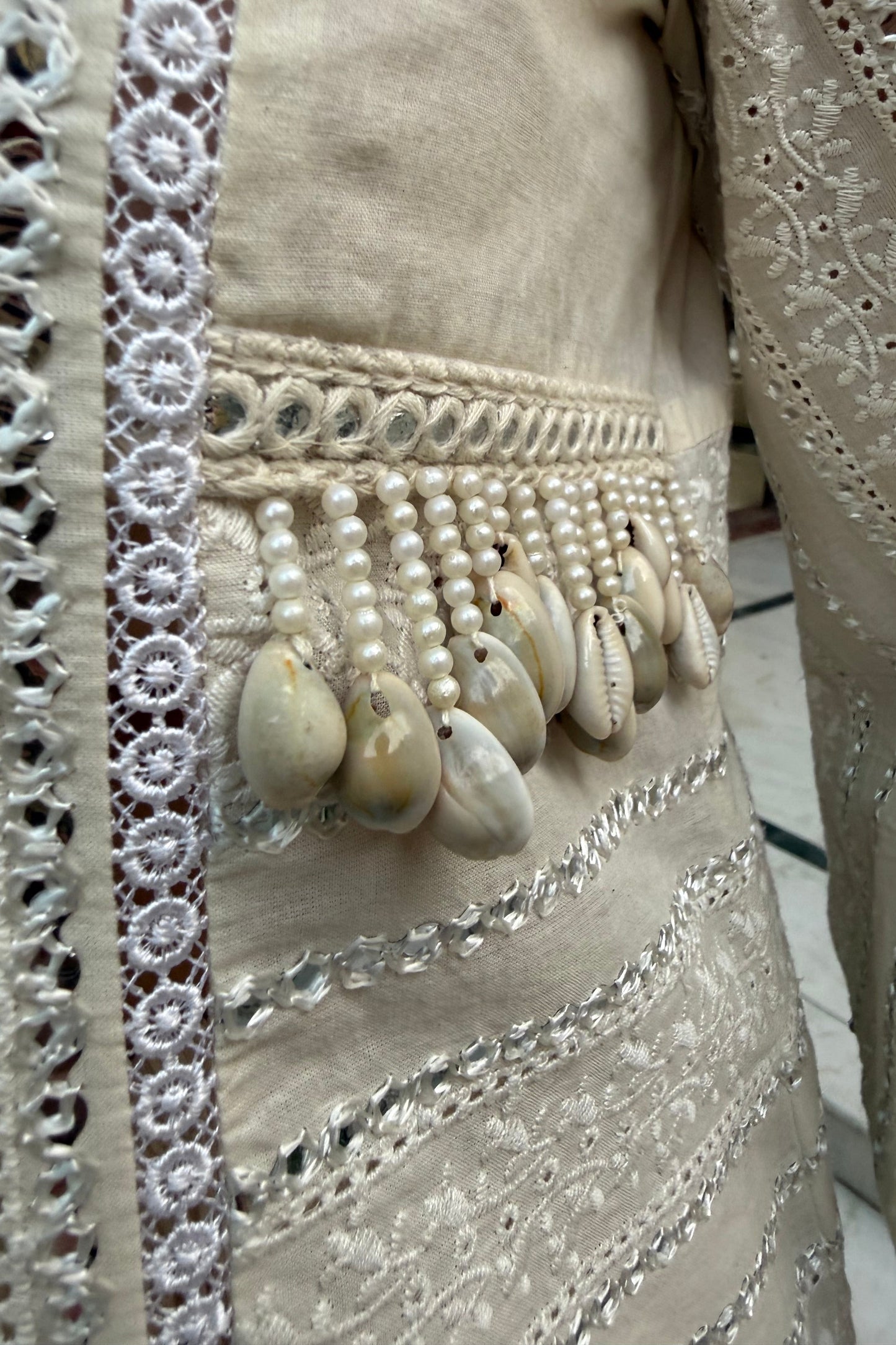 White Cotton Mirror Detail Kurta Set