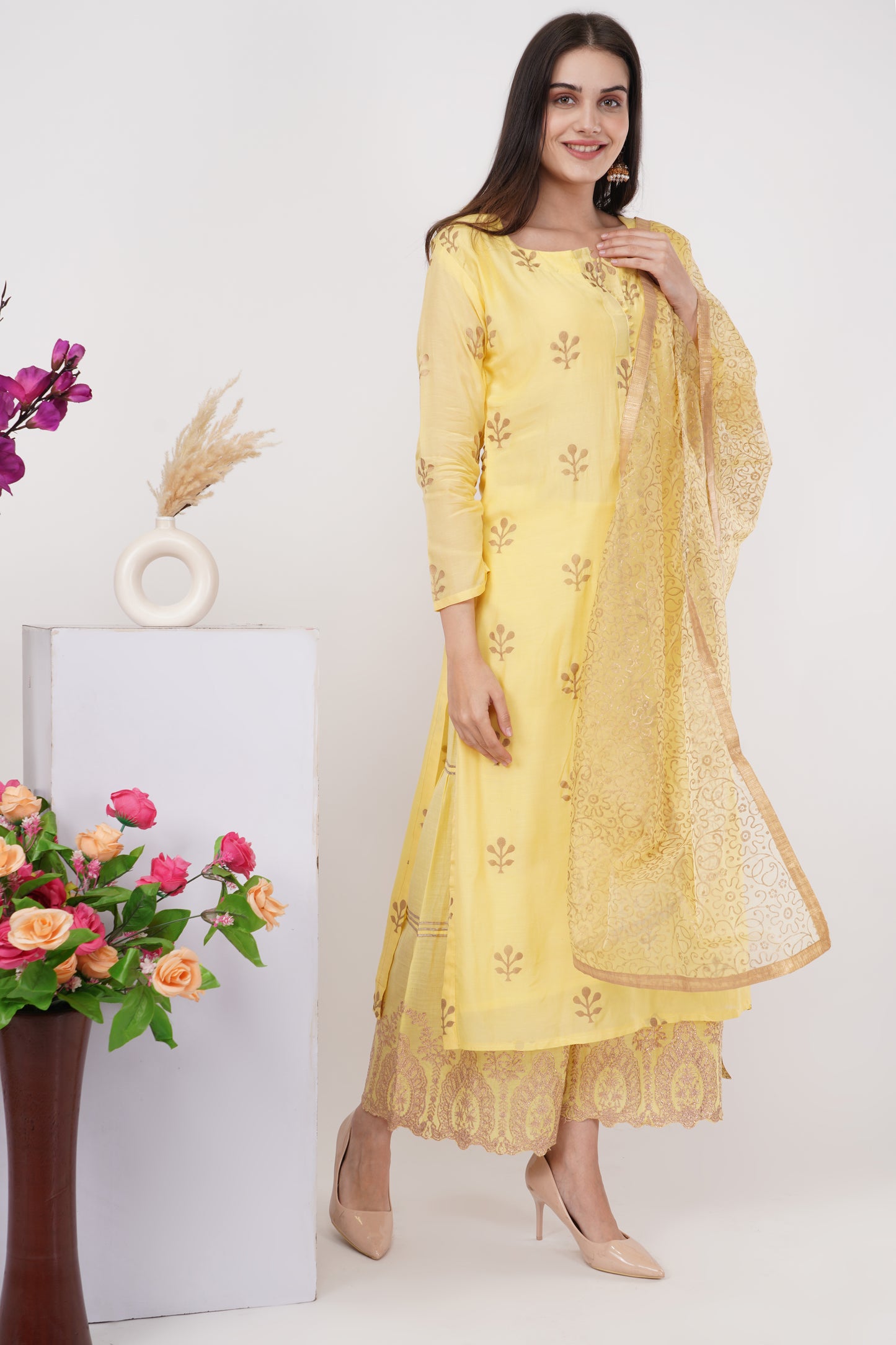 Yellow Leaf Motif Kurta Set