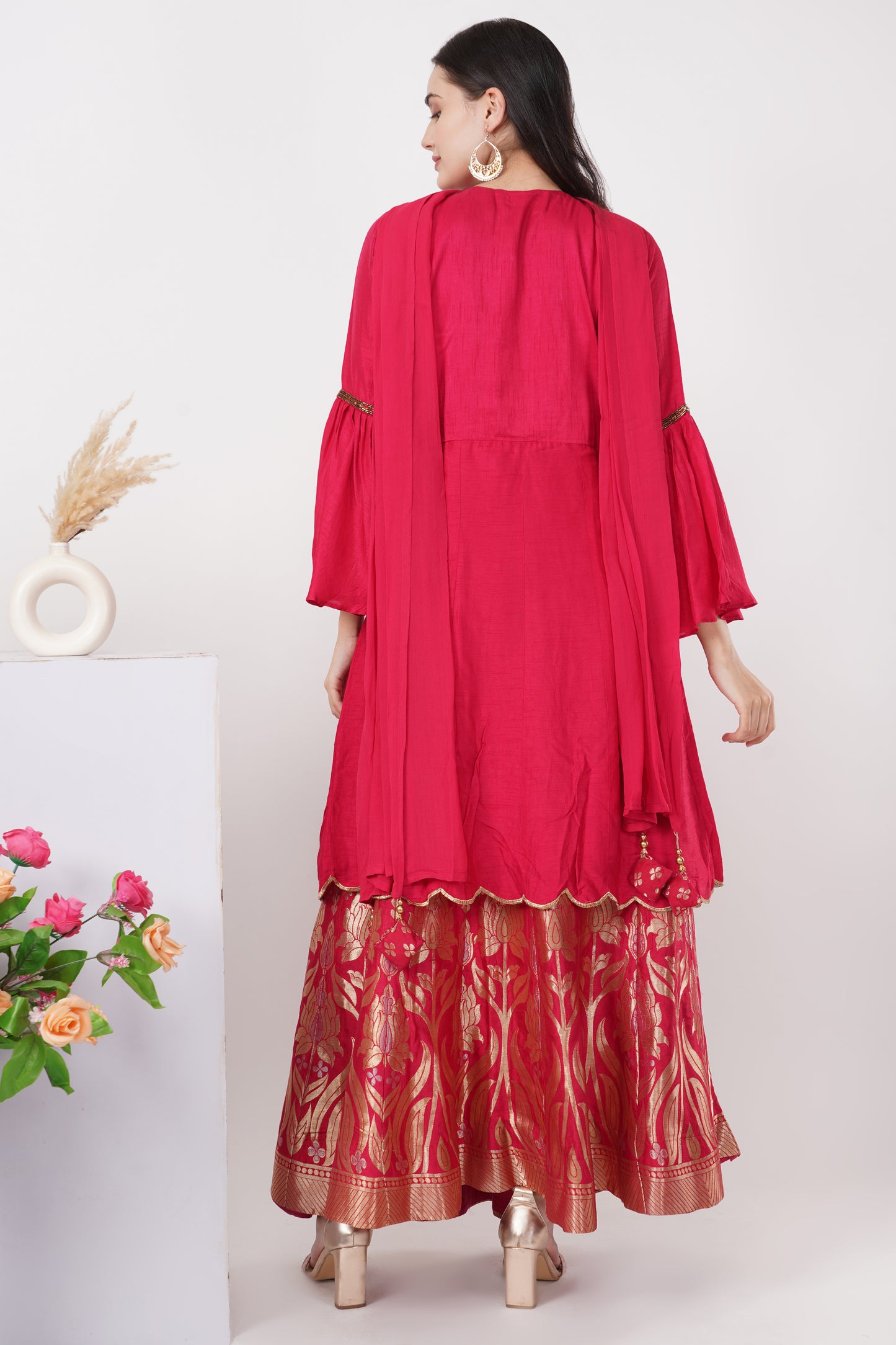 Red Kurta Set with Embroidery Detail